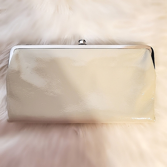 HOBO Int'l Vintage Ivory Genuine Patent Leather 'Lauren' Wallet/Clutch - Picture 2 of 13